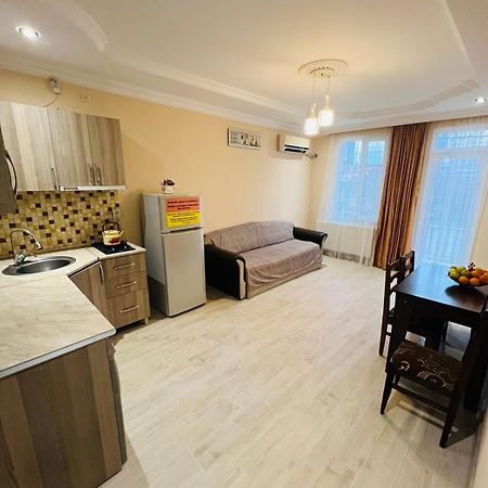 Aparthotel My Home 바투미 외부 사진