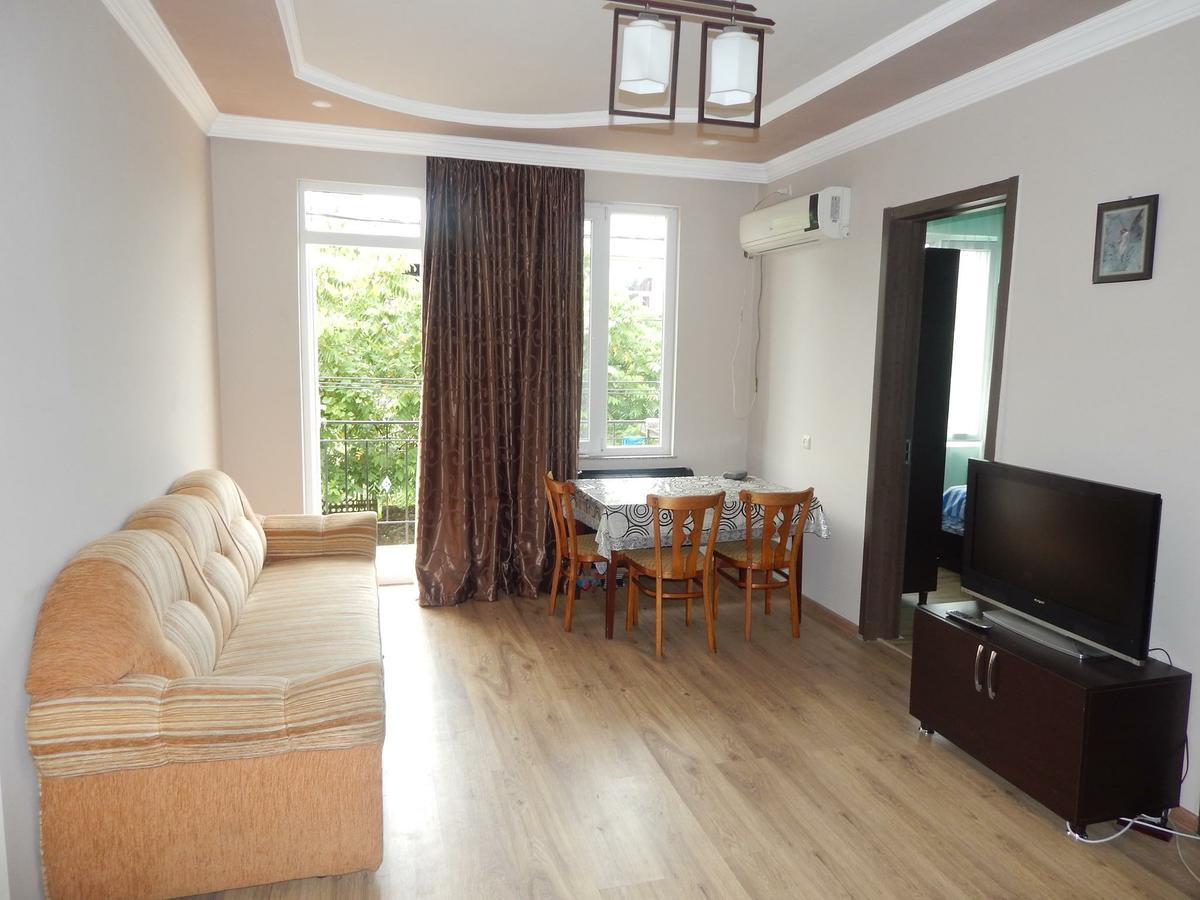 Aparthotel My Home 바투미 외부 사진