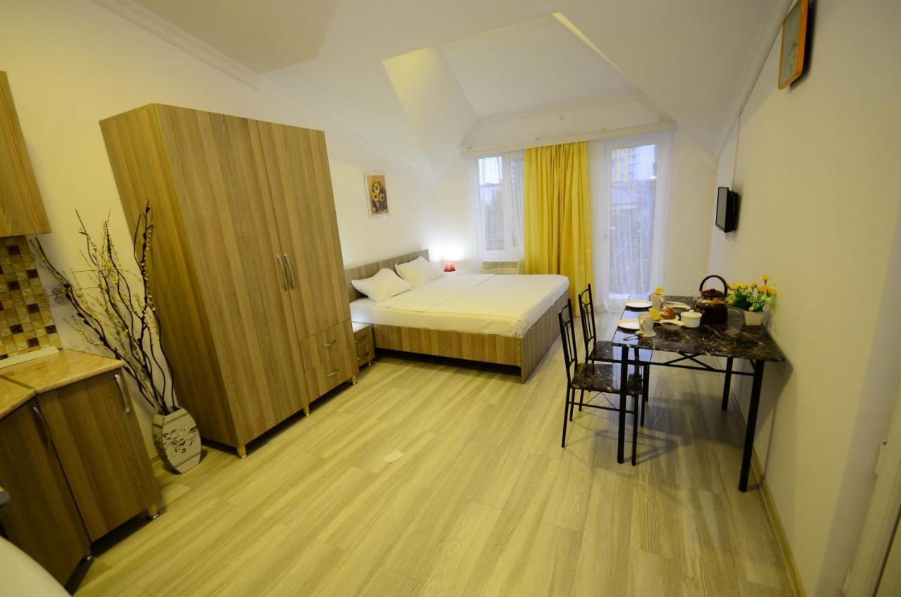 Aparthotel My Home 바투미 외부 사진