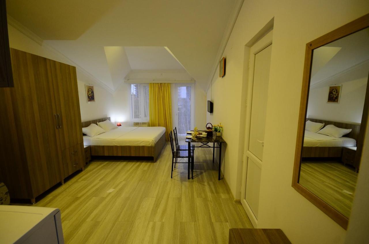 Aparthotel My Home 바투미 외부 사진