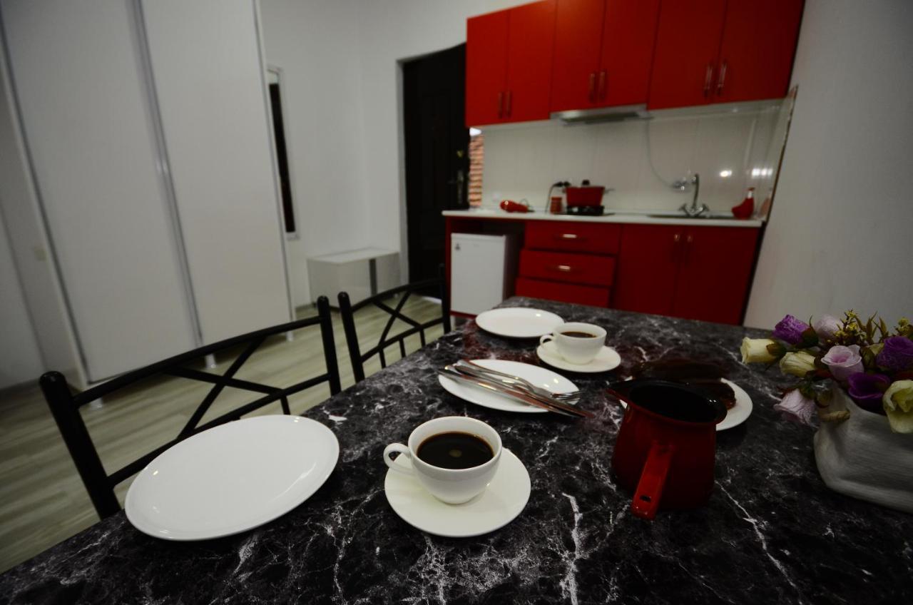 Aparthotel My Home 바투미 외부 사진